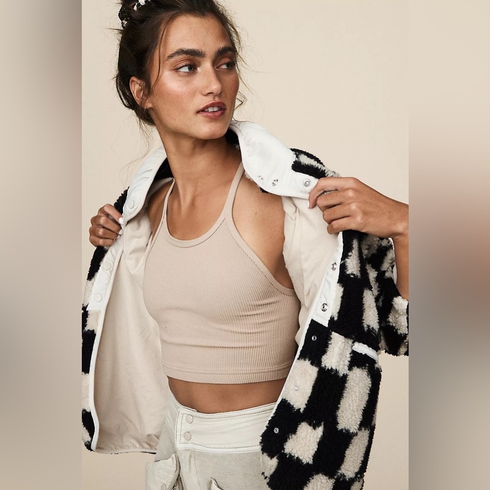 ✨Free People Happiness Runs Crop in Stone Eagle - M/L - NWOT
